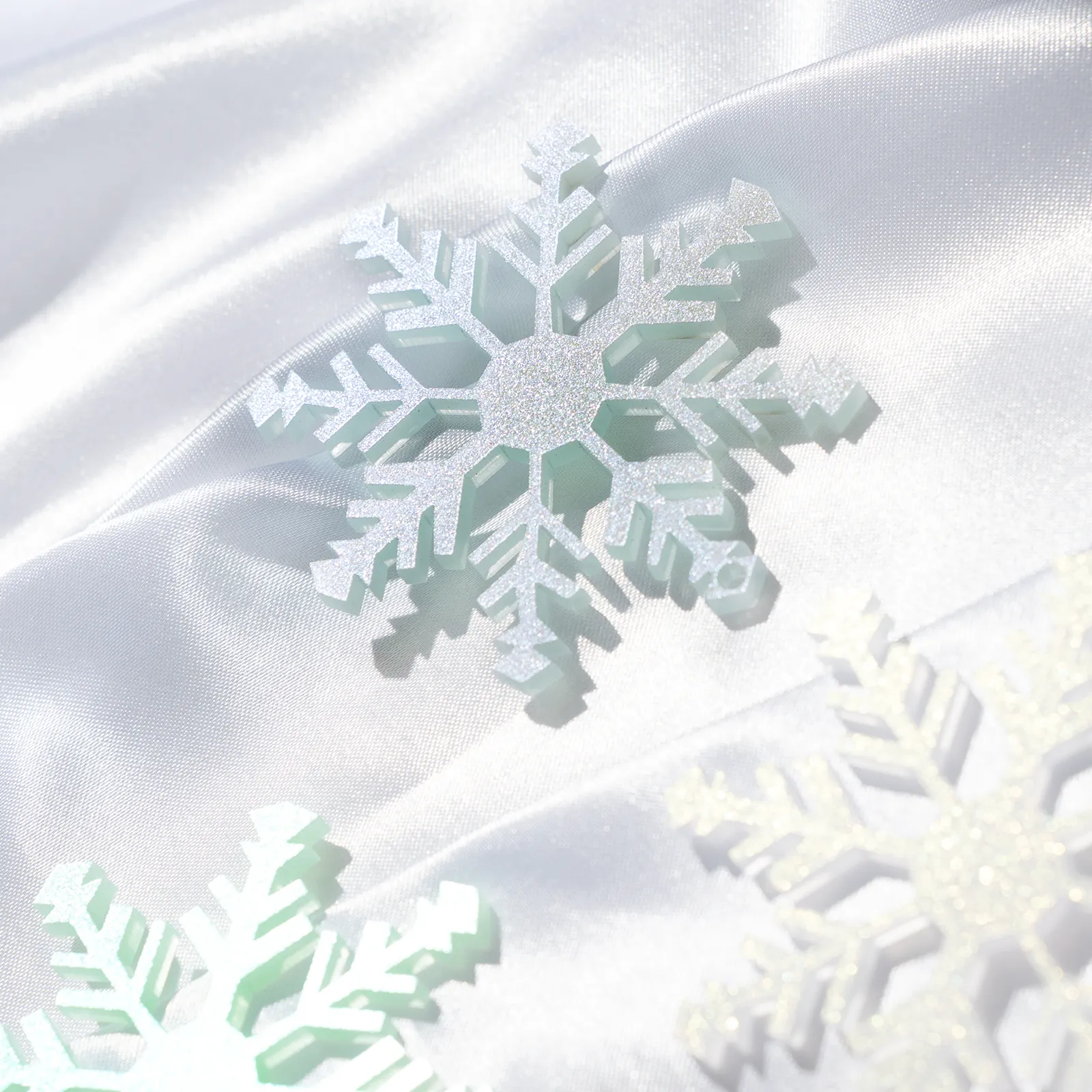 1/8" Pearlescent Glitter White Acrylic Sheet (3pcs) - Image 2